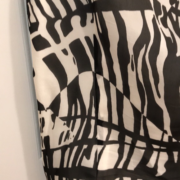 🌸NEW🌸 Bob Mackie Vintage Zebra Silk Top - Picture 12 of 15